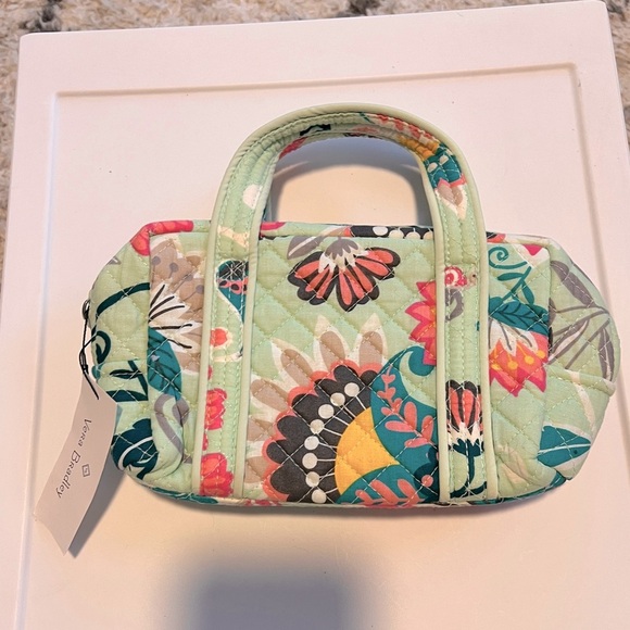 Vera Bradley Other - NWT Vera Bradley travel case/small bag